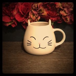 Adorable cat mug